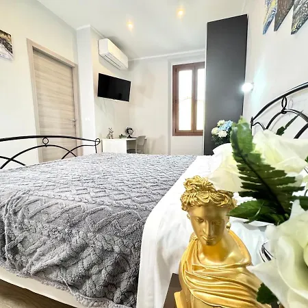 Art - A Stone's Throw From Piazza Maggiore Apartmán